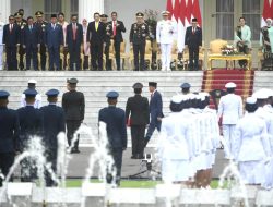 Dipimpin Jokowi, Prabowo Hadiri Pelantikan Calon Perwira Remaja TNI-Polri di Istana