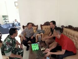 Sinergitas TNI – Polri Wujudkan Kemitraan Kepada Warga Bonaan Di Wilayah Hukum Polsek Nanggung Dengan Memberikan Dialogis Kamtibmas