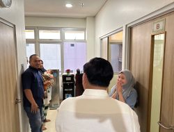 Prabowo Bantu Biaya RS Gadis Penyelamat Kucing: Saya Menangkap Getaran Semangat Nabila