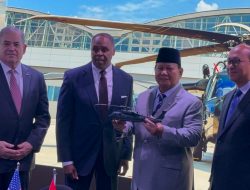 Prabowo Berbagi Kisah Saat Jokowi Menamai Kendaraan Taktis ‘Maung’