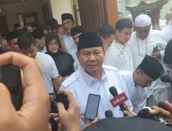 Simulasi Head to Head LSI Denny JA: Prabowo 52% vs Ganjar 41,6%