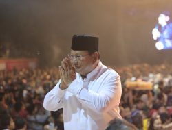 Prabowo Hadir Milad Ponpes Ora Aji, Gus Miftah Berikan Lagu: Wis Wayahe