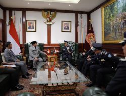 Prabowo Terima Kunjungan Kepala Kepolisian Palestina, Beri Beasiswa Kedokteran Hingga Teknik di Unhan