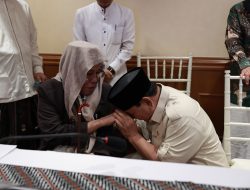 Silaturahmi ke Surabaya, Prabowo Didoakan Para Kiai NU: Wujudkan RI Yang Baldatun Thoyyibatun wa Rabbun Ghofur