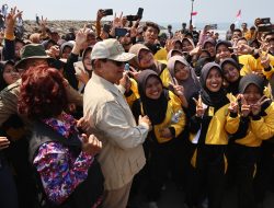 Sudah 20 Tahun Melaut, Bahagia Sutarno Akhirnya Dapat Kapal Motor dari Prabowo