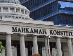 Mahkamah Konstitusi Khanati Konstitusi