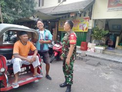 Berhati-hati Saat Bekerja, Inilah Pesan Komsos Babinsa Danukusuman dengan Tukang Becak