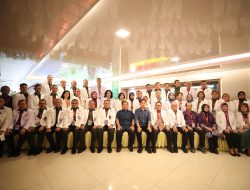 Tak Ada Persiapan Khusus, Prabowo Rutin Olahraga Renang