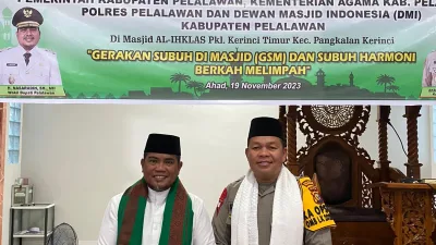 Lakukan Cooling System di Tahun Pemilu, Kapolres dan Bupati Pelalawan Gelar Subuh Harmoni di Masjid Al Ikhlas