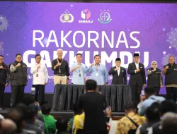 NUSRON WAHID: PUTRA HABIB LUTHFI HINGGA MANTAN KOMISIONER KPU DAN BAWASLU ANTAR PRABOWO-GIBRAN DI DEKLARASI PEMILU DAMAI