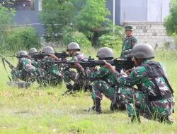 Tingkatkan Naluri Tempur, Prajurit Yonmarhanlan X Laksanakan Latihan Materi Tembak Tempur Ofensif