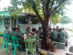 Danramil 11 Pebayuran Berikan Jamdan Kepada Babinsanya