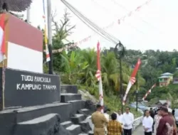 Presiden Jokowi Tanda Tangani Prasasti Tugu Pancasila Kampung Tanama