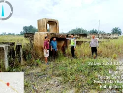 Kapolsek Tapung Hilir Gerak Cepat Antisipasi Jembatan Putus di Kota Bangun
