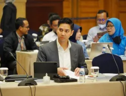 TKN: JELANG DEBAT, PRABOWO TETAP FOKUS TUGAS SEBAGAI MENHAN, SERAHKAN PESAWAT KARYA ANAK BANGSA