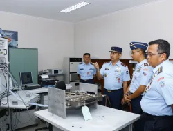 Dankoharmatau Meninjau Satuan Jajaran Depohar 50