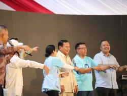 Momen Rini Soemarno dan Prabowo Nyanyi Bareng ‘Rumah Kita’