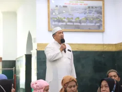 Jumat Curhat di Mesjid An-Nur, Irjen Iqbal Dengarkan Keluhan Warga hingga Jadi Saksi Mualaf