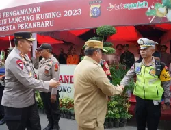 Gubernur dan Kapolda Riau Tinjau Gereja dan Pos Pengamanan Nataru