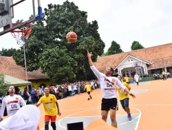 Panglima TNI Sebagai Ketua Ikatan Keluarga Alumni SMP Negeri 2 Cimahi ikuti Reuni Akbar