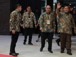 Acara Natal di Surabaya, Menkominfo Budi dan Menag Yaqut Kompak Sebut Prabowo Sahabat