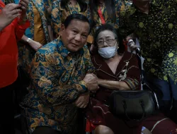 Prabowo Hadiri Natal Nasional di Surabaya Bareng Jokowi dan Menteri Lainnya