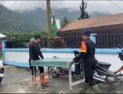 Polda Sumut Dirikan Tenda Serba Guna Bantu Anak-Anak Korban Longsor Humbahas Ujian Semester
