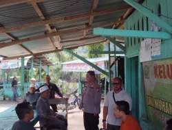 Meski Jaraknya Jauh, Kapolsek XIII Koto Kampar Tinjau Desa Rawan Banjir