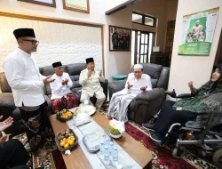 Pimpinan Ponpes Genggong: Hidup Prabowo Sudah Diwakafkan untuk Indonesia
