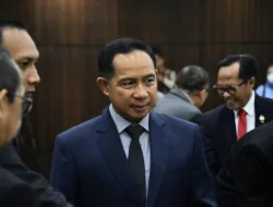 Berita Foto: Panglima TNI Hadiri Sidang Pleno Mahkamah Konstitusi