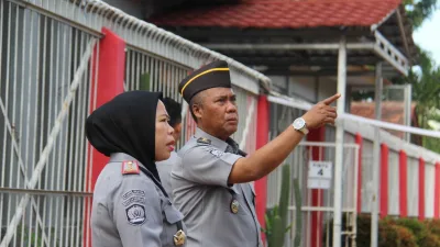 Deteksi Dini, Kalapas Lakukan Peninjauan Pembangunan Pagar Pembatas