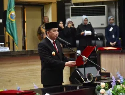 Lantik Empat Pejabat Eselon II, Pj Gubernur Agus Fatoni: Lakukan Inovasi dan Terobosan Baru, Jangan Bekerja Biasa-Biasa Saja