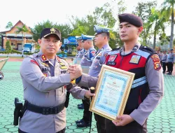 Berikan Penghargaan Kepada Personil Berprestasi, AKBP Asep Sujarwadi: Tingkatkan Kinerja, Ciptakan Kamtibmas Yang Kondusif dan Jaga Netralitas