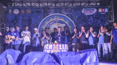 Asykar Theking Suporter PSPS Rayakan Milad 22 Tahun