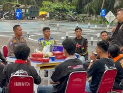 Ciptakan Suasana Tertib dan Damai Usai Pemilu 2024, Satlantas Polres Pelalawan Gelar Silaturahmi Bersama Komunitas Motor