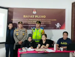 Hingga Larut Malam Kapolres Pelalawan Pantauan dan Cek Rapat Pleno PPK Serta Gudang Logistik KPU 