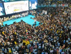 Di Hadapan Puluhan Ribu Masyarakat Sulsel, Prabowo : Kami Ingin Perbaiki Gaji Guru