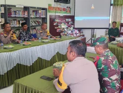Jum’at Curhat, Sat Binmas Polres Kampar Dengar Curhat Warga Desa Laboy Jaya