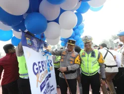 Gebyar Keselamatan Lalu Lintas, Polda Sumut Terbangkan Balon Berhadiah Sapi Bagi Warga