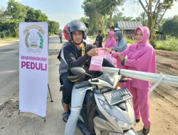 Jalan Lintas Bangkinang-Pekanbaru KM 32 Mendadak Ramai, Ternyata Ada Ini