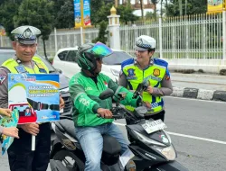 Satgas Binluh Ops Keselamatan LK 2024 Gelar Kampanye Keselamatan Berlalu Lintas di Tugu Zapin