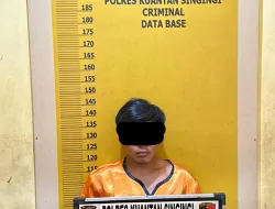 Tersangka Diamankan Sat Reskrim Polres Kuansing atas Dugaan Pembakaran Mobil di Kuansing, Kerugian Ditaksir Rp. 150 Juta