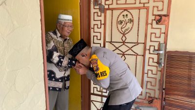 Jalin Silaturahmi, Kapolres Pelalawan Kunjungi Kediaman Sultan Ke 10 Pelalawan