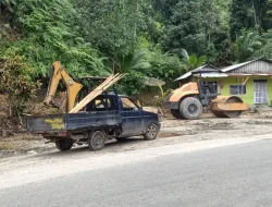 Pengecekan Pos Pelayanan Operasi Ketupat Lancang Kuning 2024 oleh Kapolres Kuansing