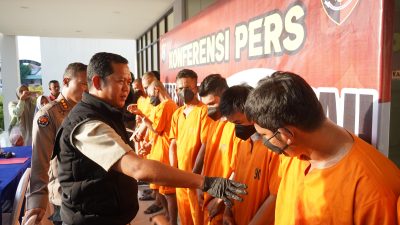 2 Pemilik dan Calo Senpi Ilegal Diringkus Polda Riau