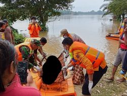 Ditemukan Mayat Mengambang di Sungai Kuantan, Diduga Korban Banjir Bandang Sumbar