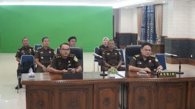 Plh Asbin Kejati Riau Mengikuti Penyampaian Hasil Survey Persepsi Anti Korupsi (SPAK), Survey Persepsi Kualitas Pelayanan (SPKP) dan Survey Kepuasan Masyarakat (SKM)