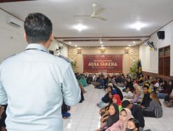 Pendekatan Humanis, Rutan Bangil Kanwil Kemenkumham Jatim Berikan Pengarahan Kepada Pengunjung Terkait Pengamanan