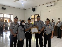 Jagoan Ragil, Rutan Bangil Kanwil Kemenkumham Jatim Berikan Reward Pegawai Teladan Periode Mei 2024