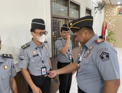 Kedisiplinan Pegawai, Kepala Rutan Bangil Kanwil Kemenkumham Jatim Cek Kerapihan Pegawai